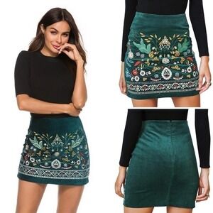 Simplee‎ Embroidered Corduroy Mini Skirt NWT
